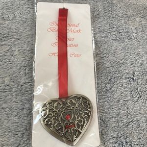 NWT⭐️AVON💫  Vintage🗝 Inspirational Garnet Heart ❤️ Bookmark